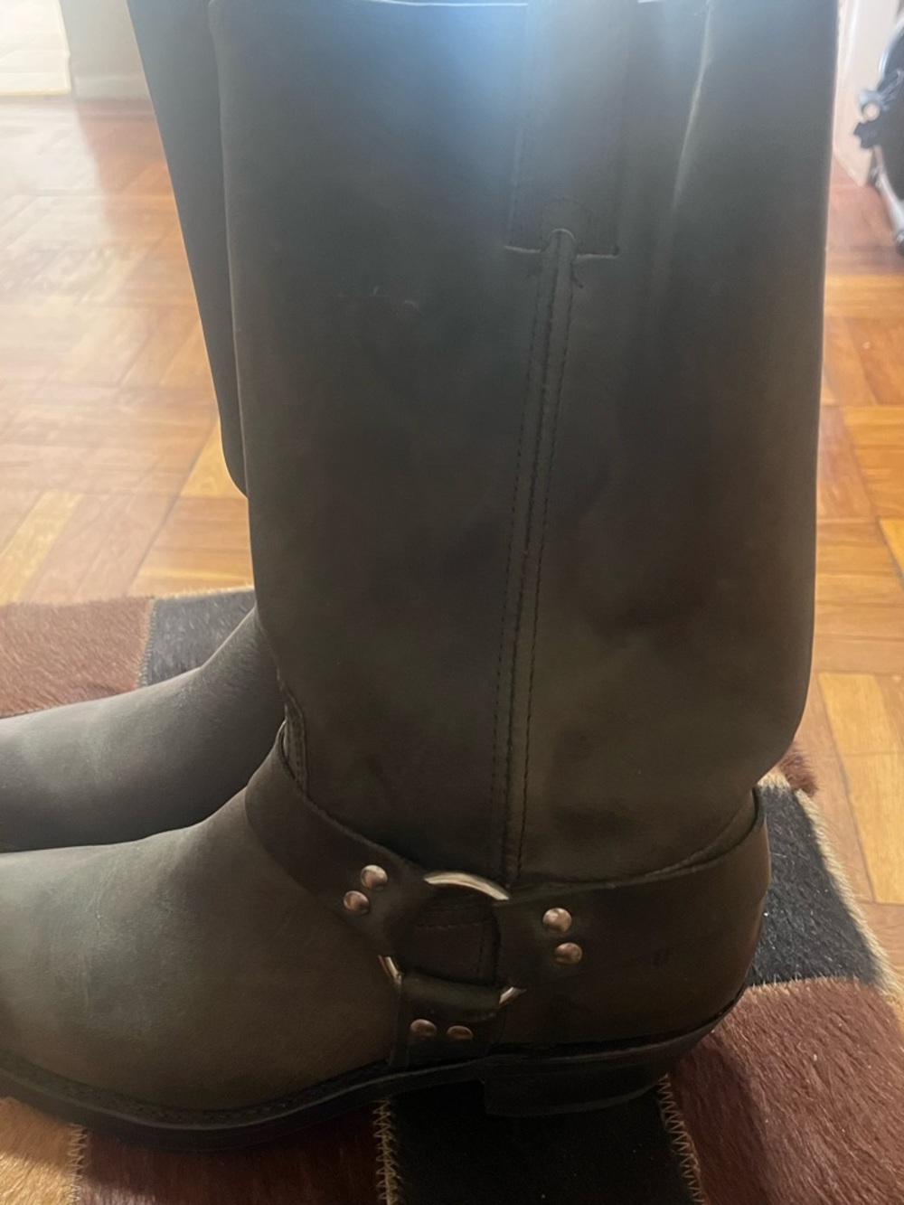 Classic women’s original Frye Black Leather Harness Boots - Picture 4 of 5